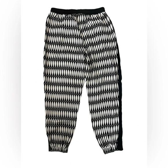 Molly Braken joggers size medium black and white in excellent like-new condition - Picture 2 of 3